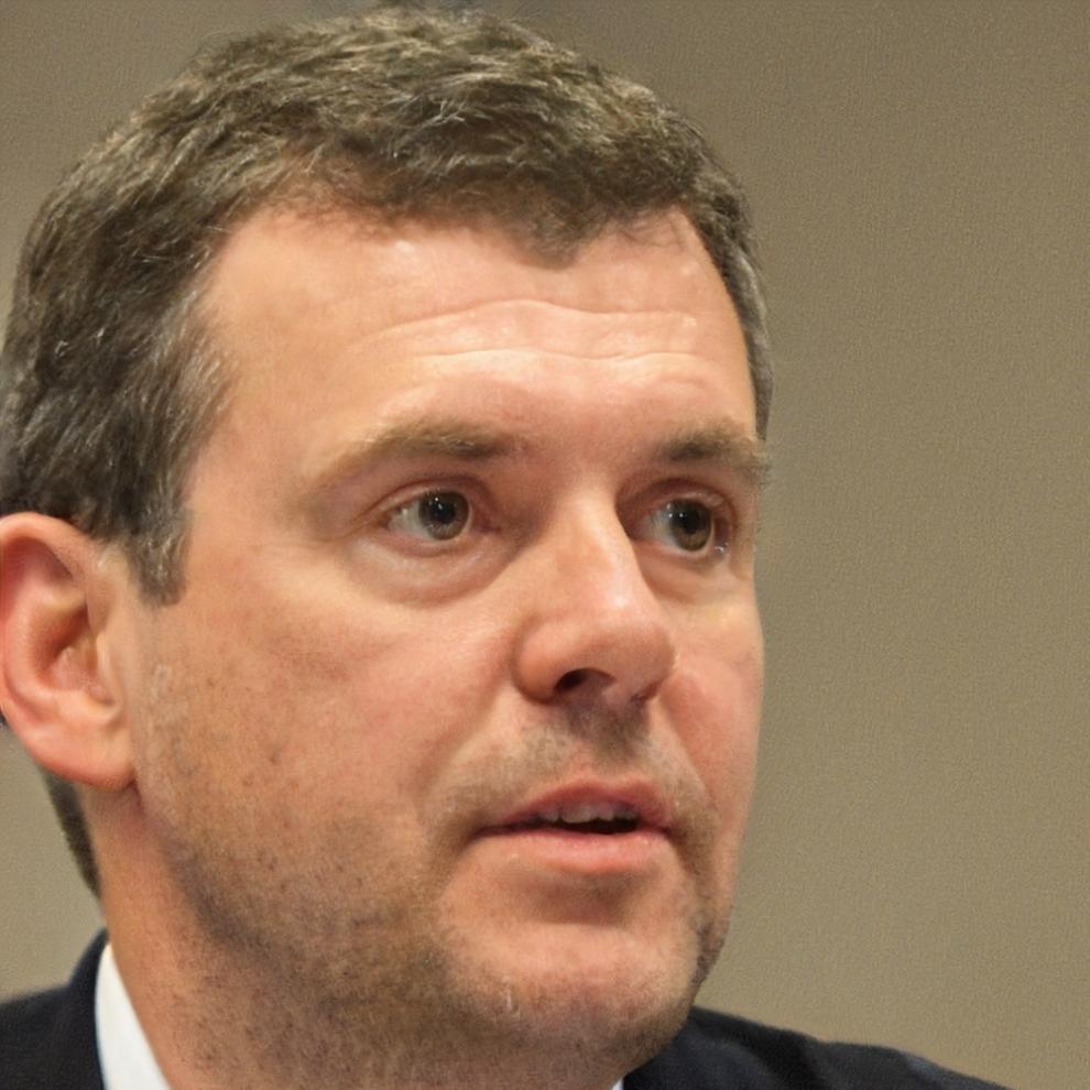 Portrait d'Antoine Dubois, Directeur Stratégie Financière chez wukaqoefeif
